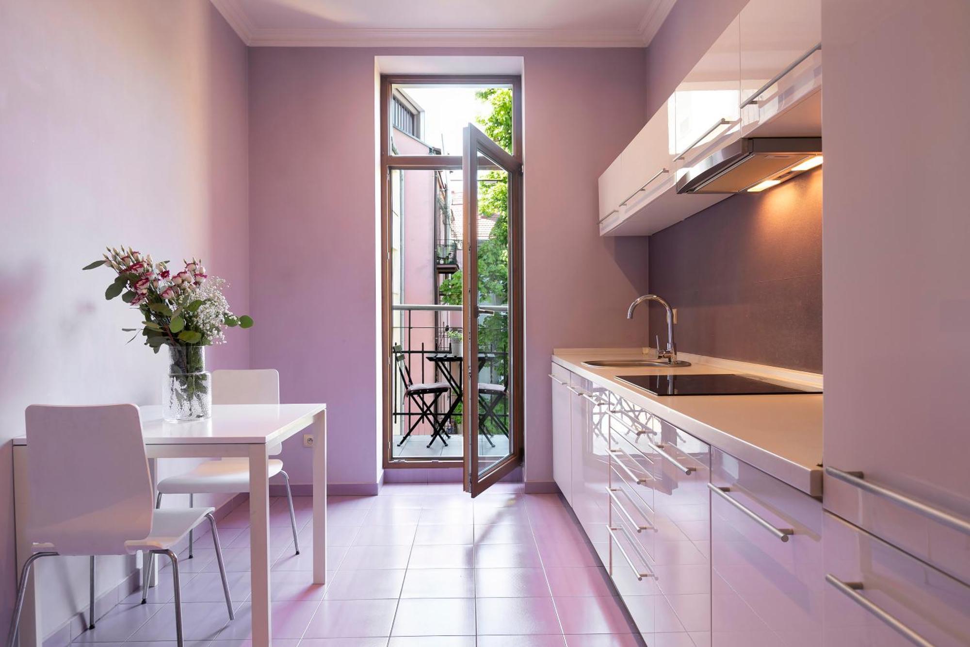 One-Bedroom Apartment Balcony,1681726300:JPEG